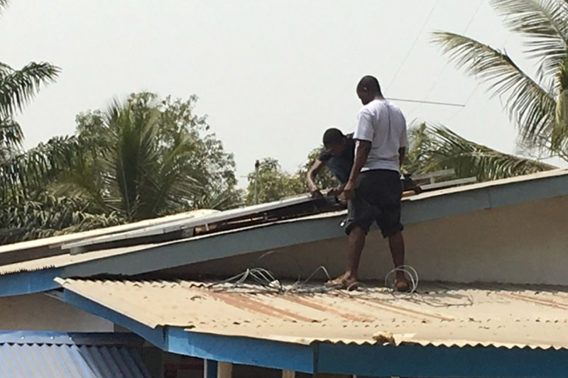 Foequelleh Clinic solar installation in progress